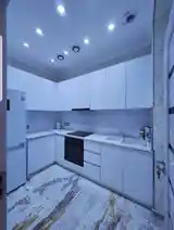 2-комн. квартира, 11 этаж, 70м², сино-3