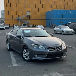 Lexus ES series, 2014