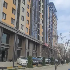 3-комн. квартира, 12 этаж, 91 м², Зарнисор