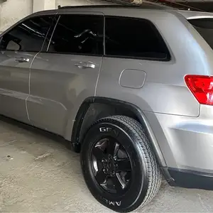 Jeep Grand Cherokee, 2012