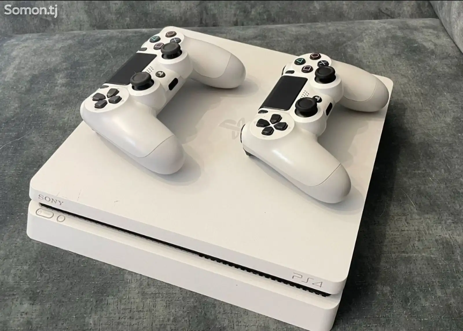 Игровая приставка Sony PlayStation 4 slim-1