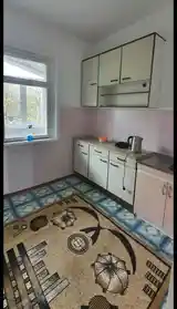 2-комн. квартира, 3 этаж, 60м², 12 мкр-4