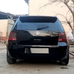 Volkswagen Golf, 1998