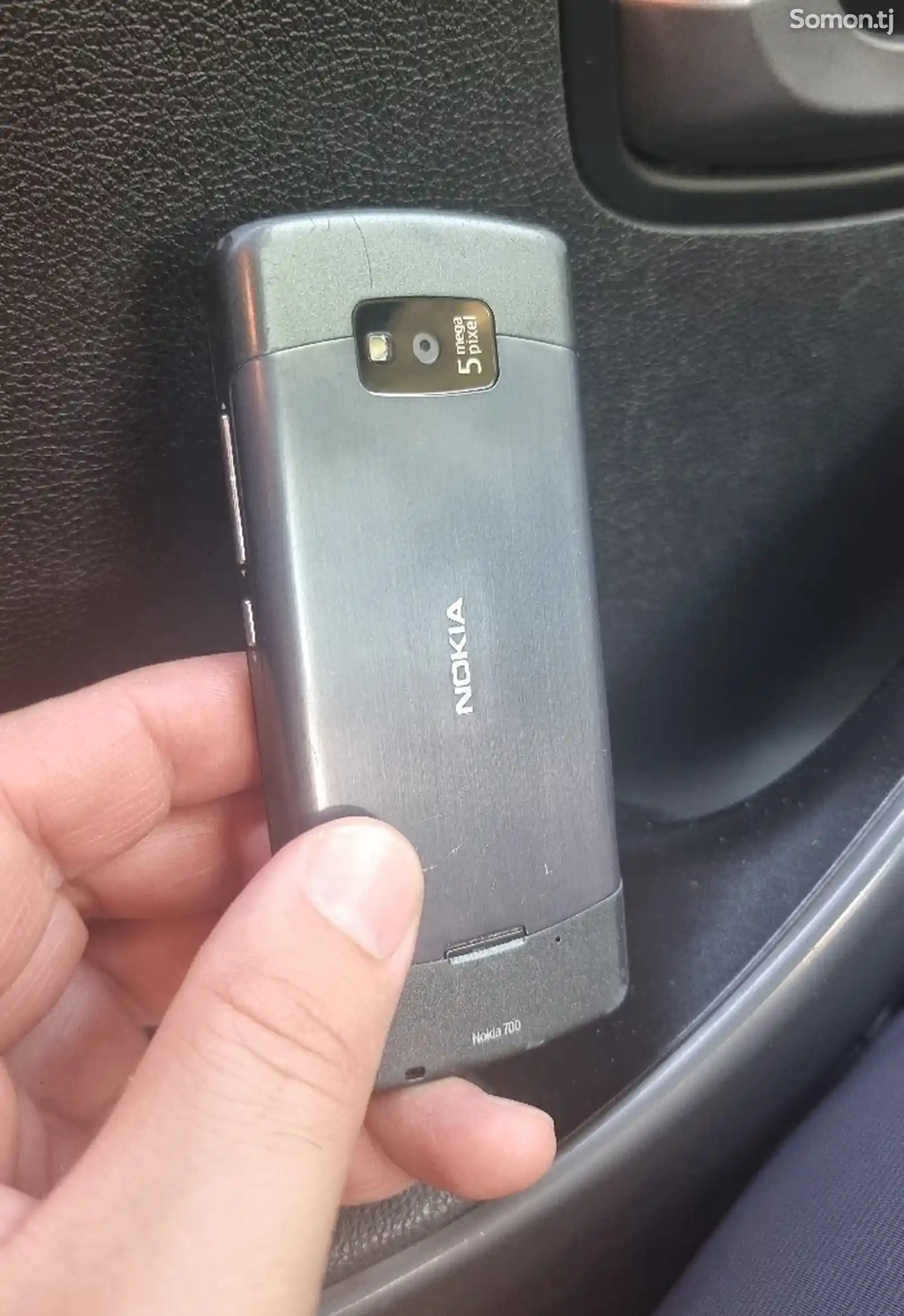 Nokia 700-2