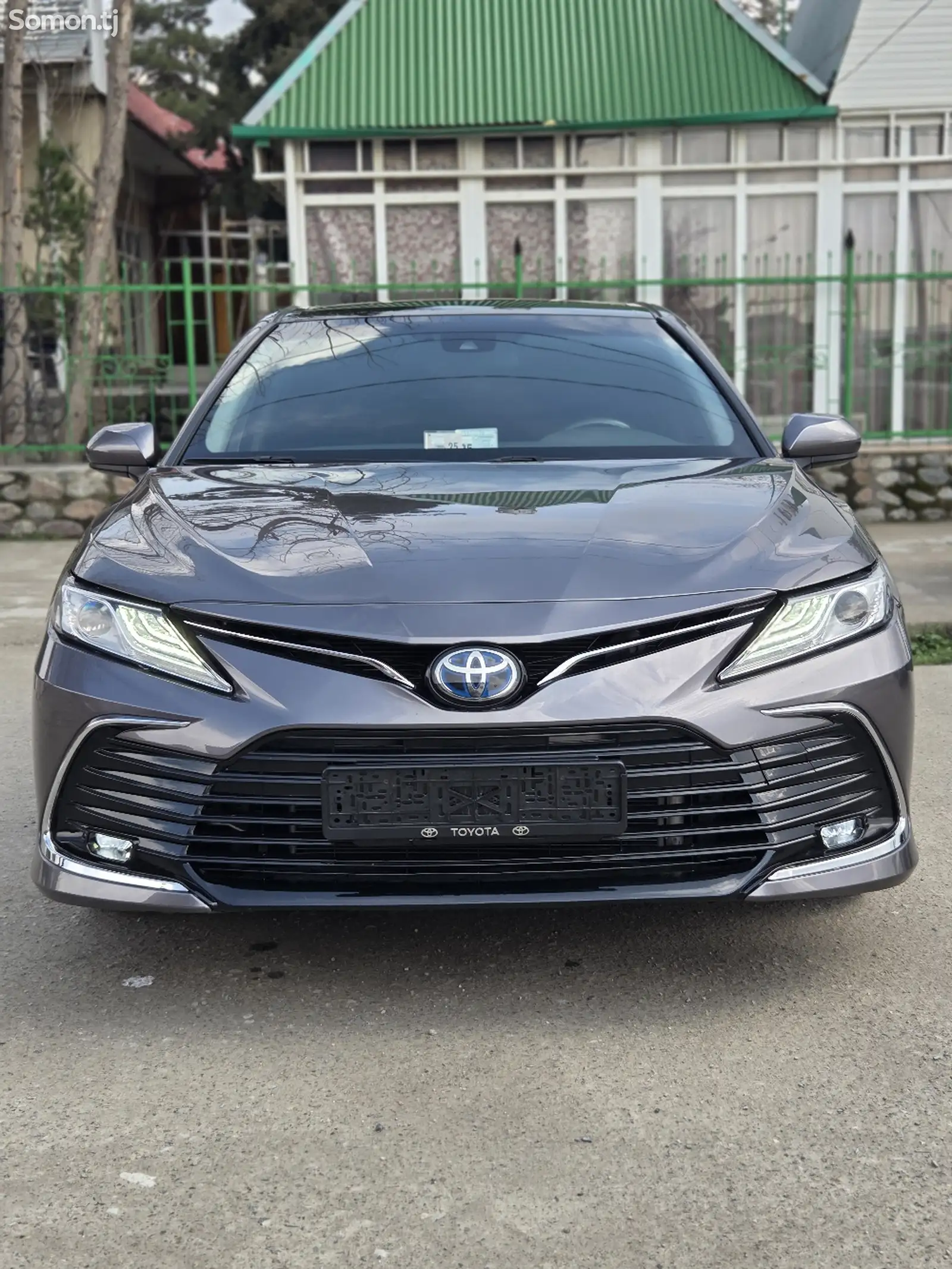 Toyota Camry, 2018-1