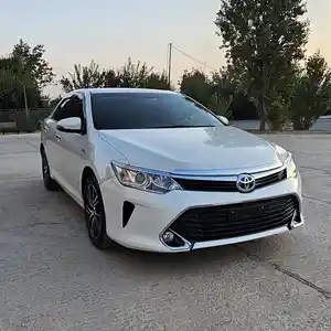 Toyota Camry, 2017