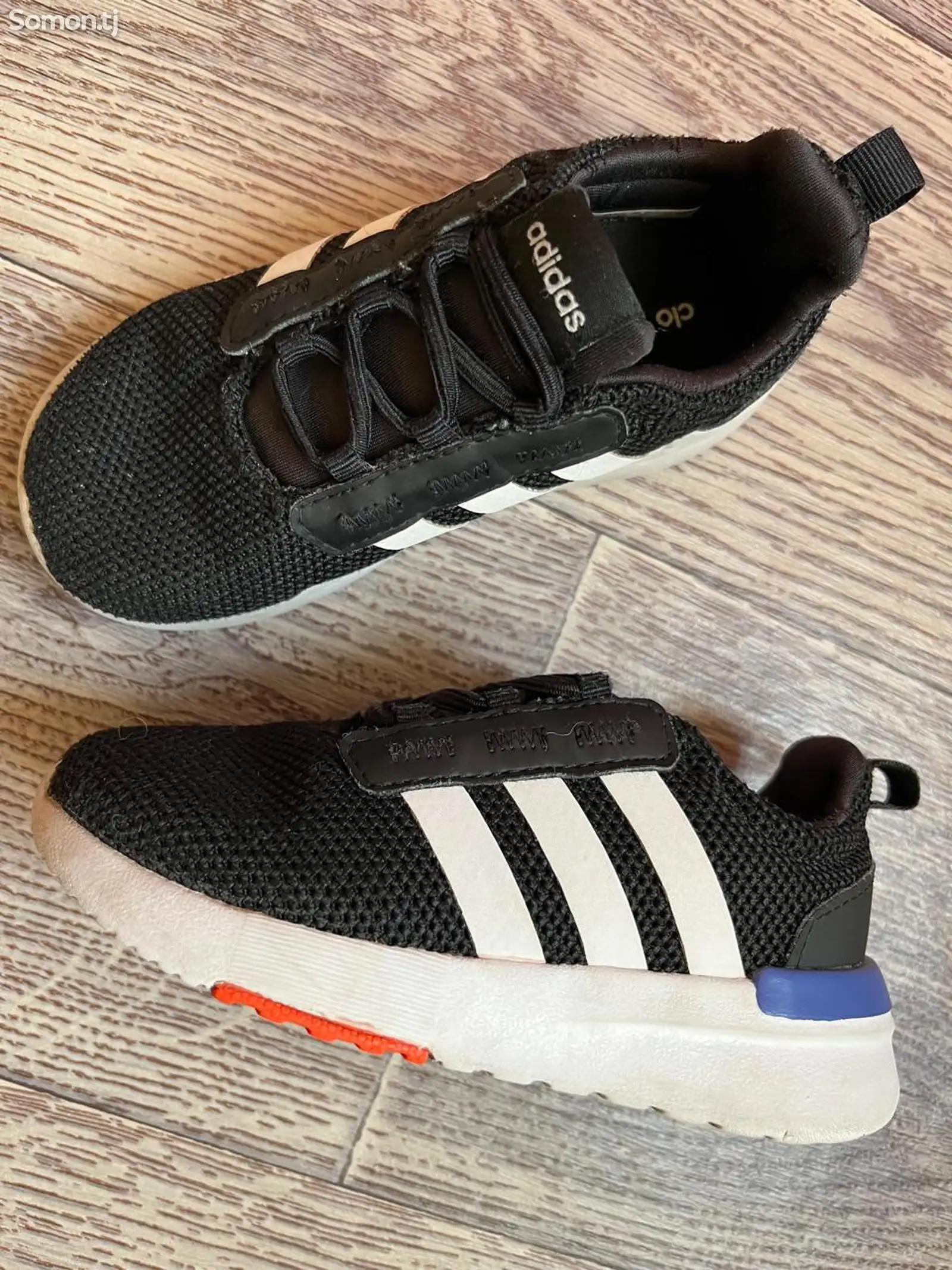 Кроссовки adidas-1