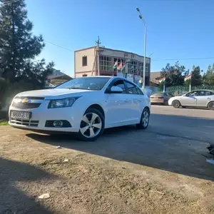 Chevrolet Cruze, 2010