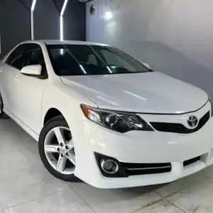 Toyota Camry, 2012