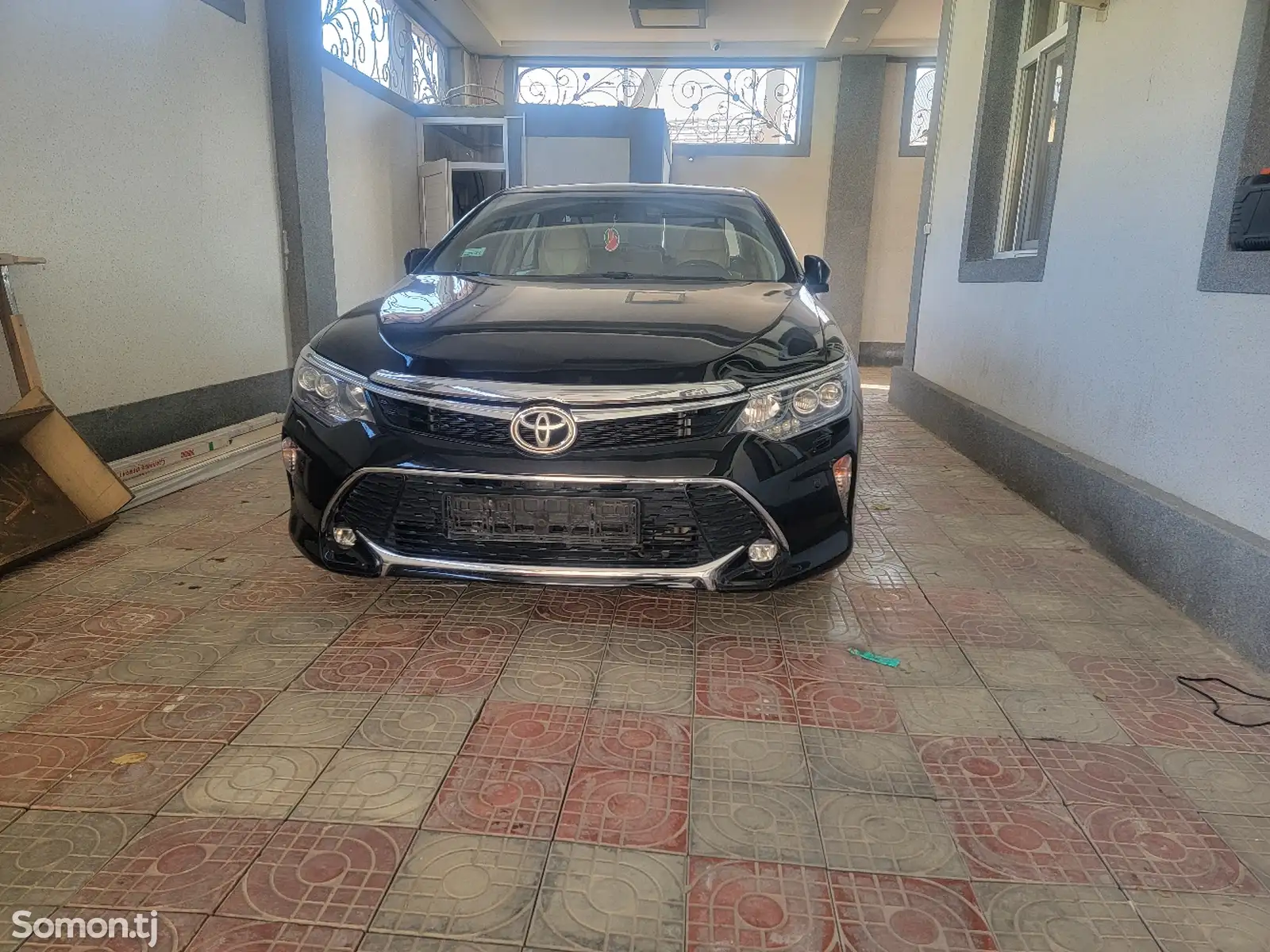 Toyota Camry, 2016-1