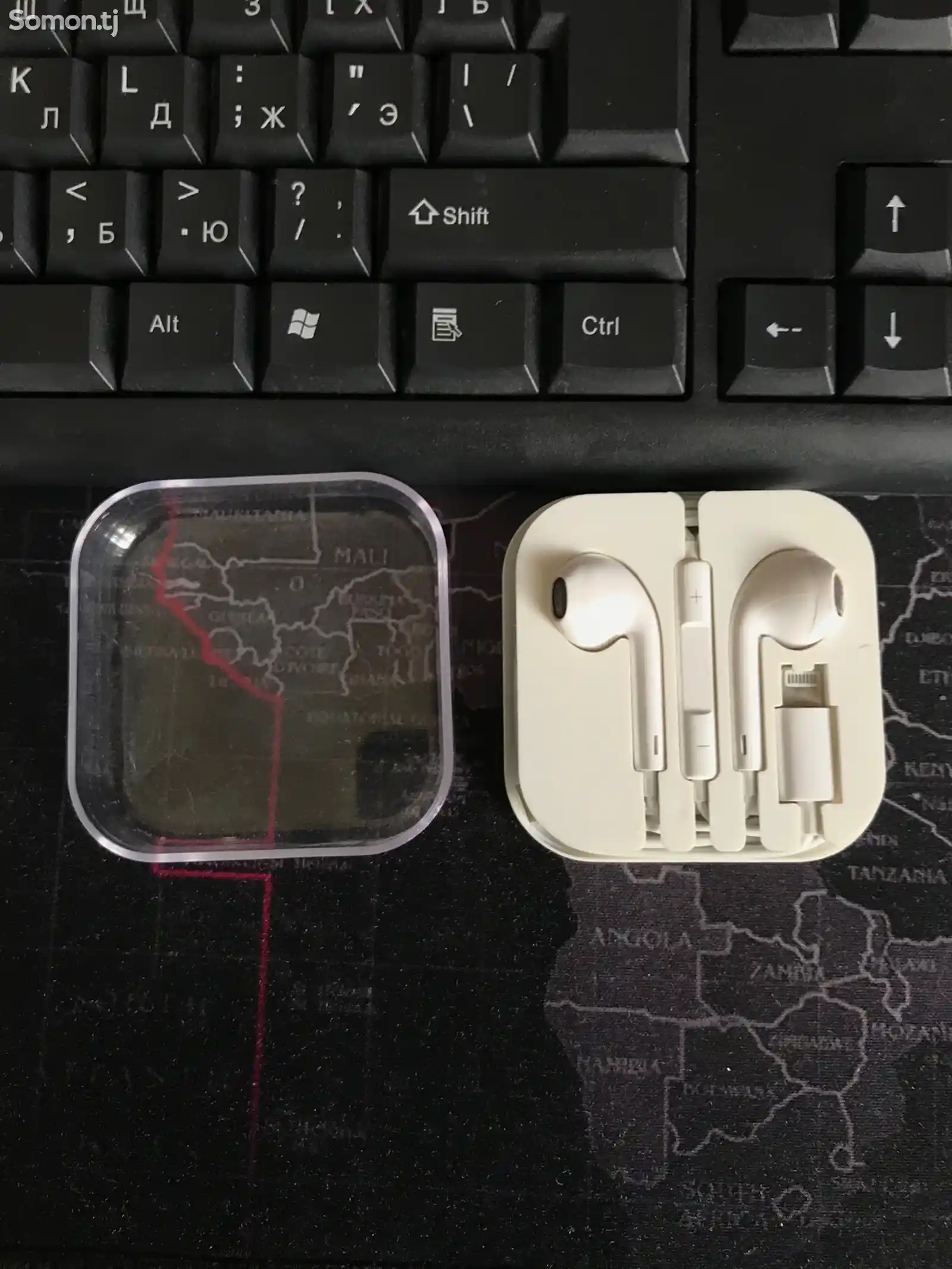 Проводные наушники Apple EarPods-2