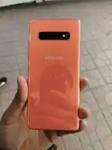 Samsung Galaxy S10 Plus-3