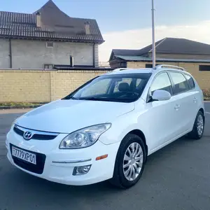 Hyundai i30, 2010