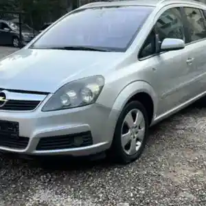 Лобовое стекло от Opel Zafira B