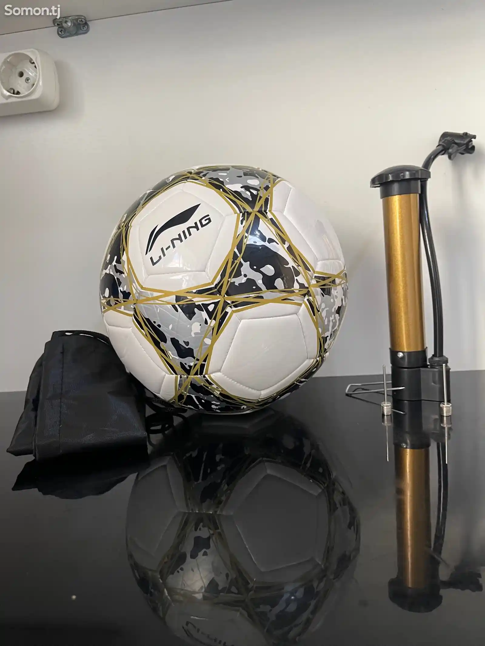 Футбольный мяч из фирмы Li-Ning-11