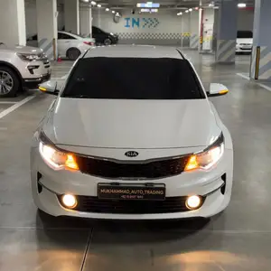 Kia K5, 2015