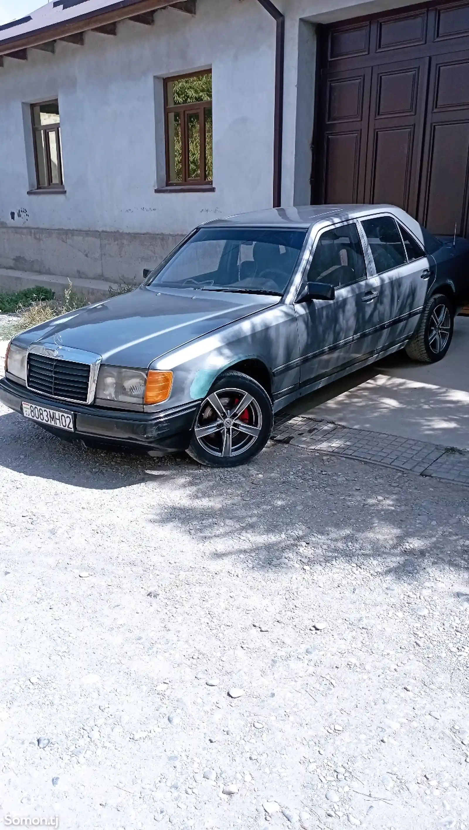 Mercedes-Benz W124, 1988-1