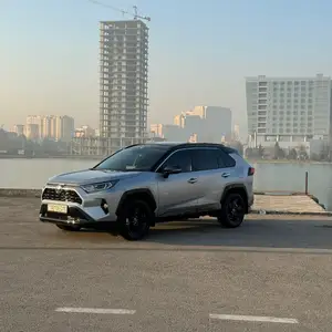 Toyota RAV 4, 2022