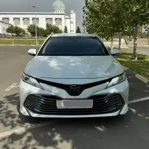 Toyota Camry, 2019