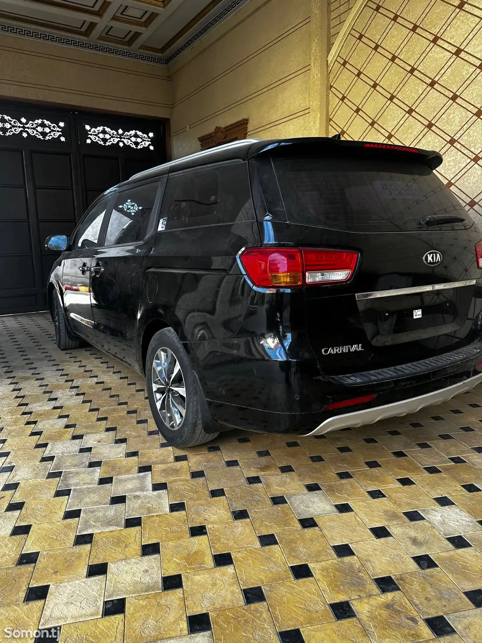 Kia Carnival, 2015-4