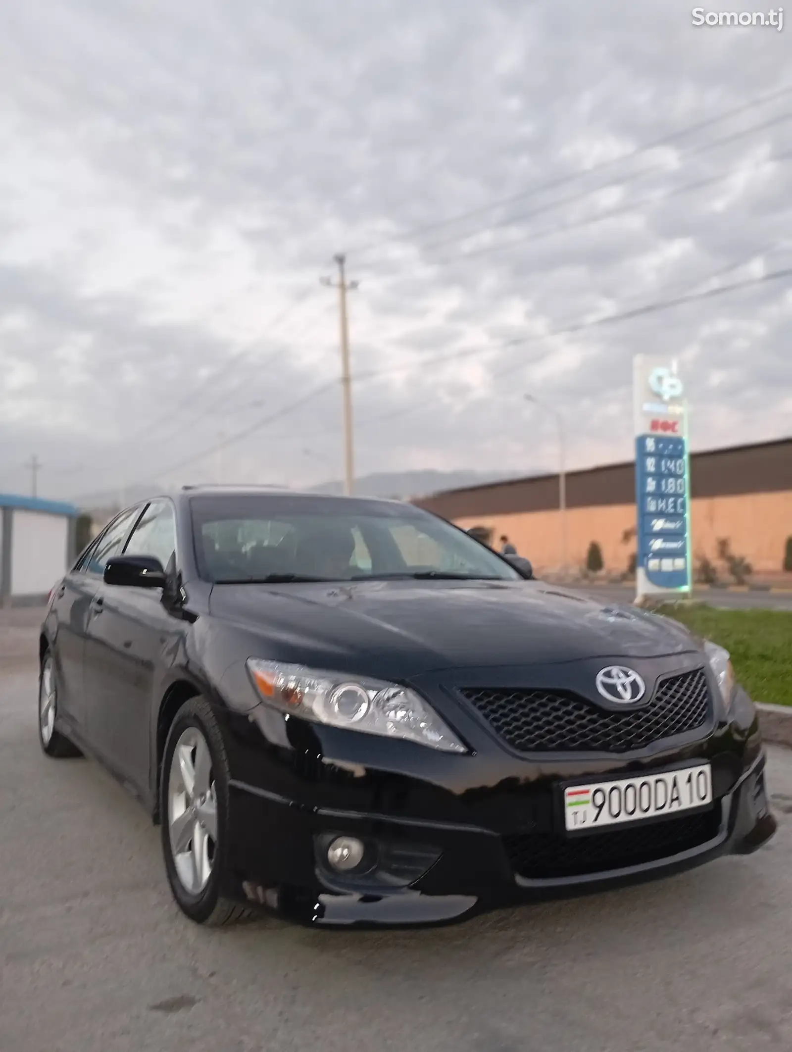 Toyota Camry, 2010-1