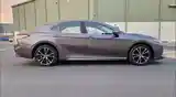 Toyota Camry, 2019-4