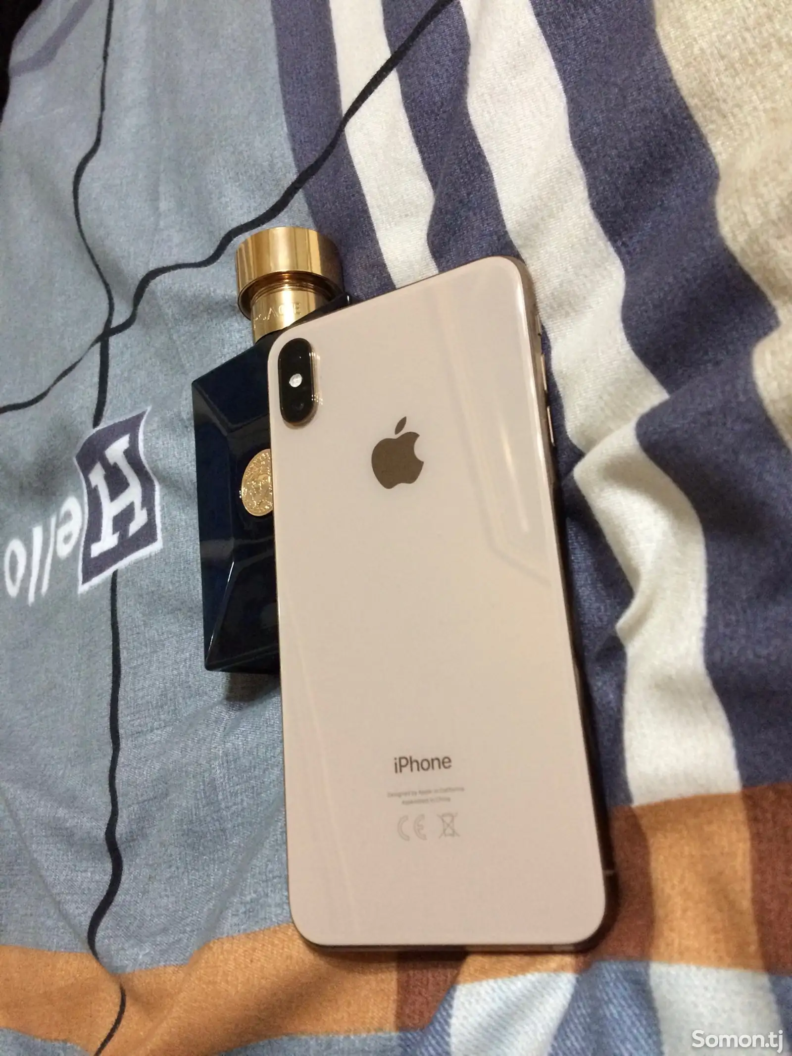 Apple iPhone Xs Max, 256 gb, Gold-1