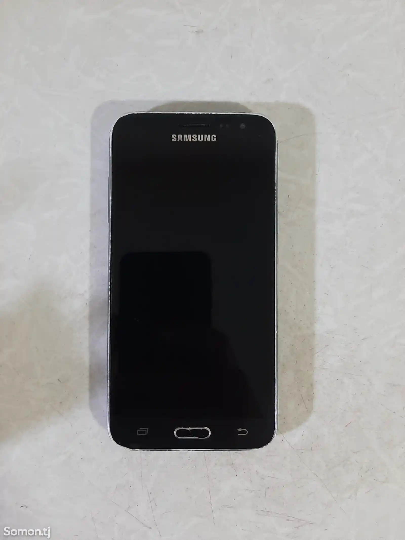 Samsung Galaxy J3, 2016-1