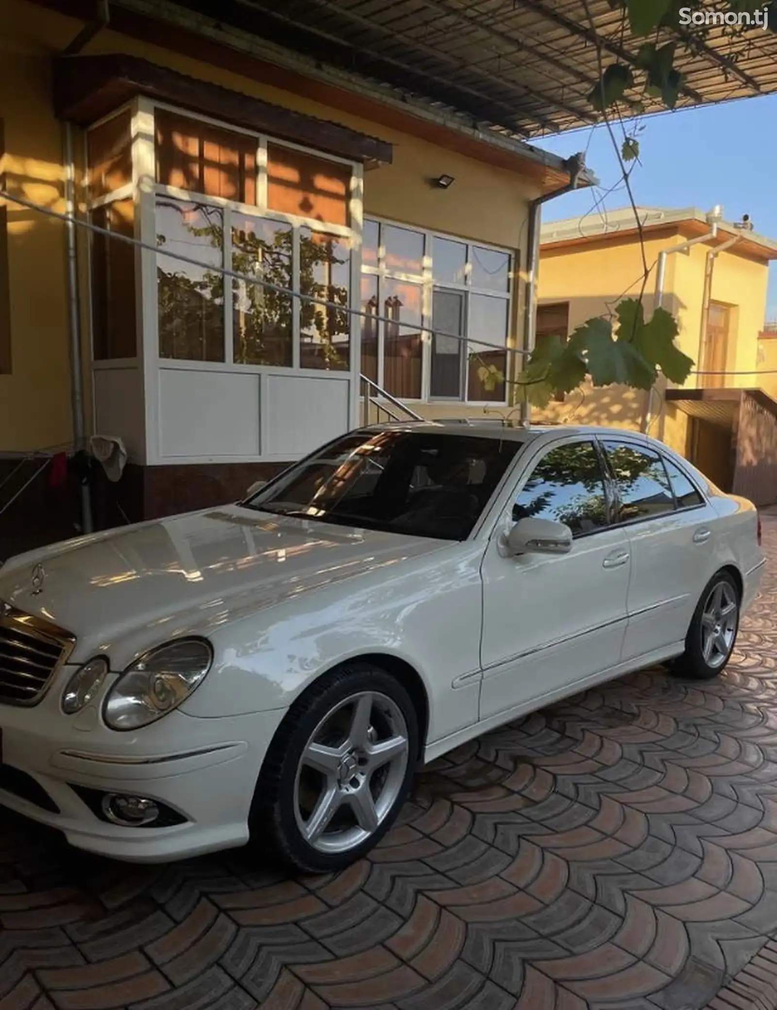 Mercedes-Benz E class, 2008-1