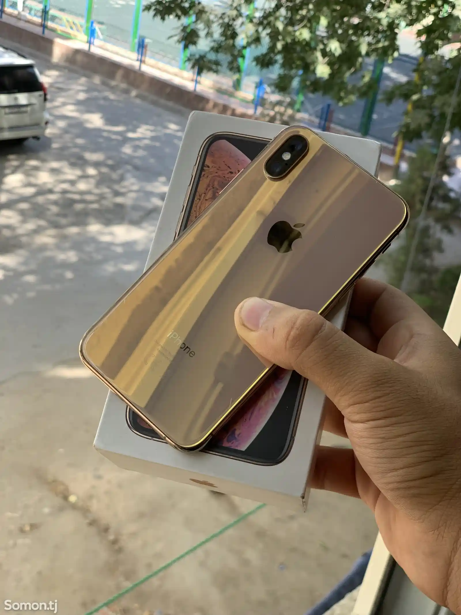 Apple iPhone Xs, 64 gb, Gold-1