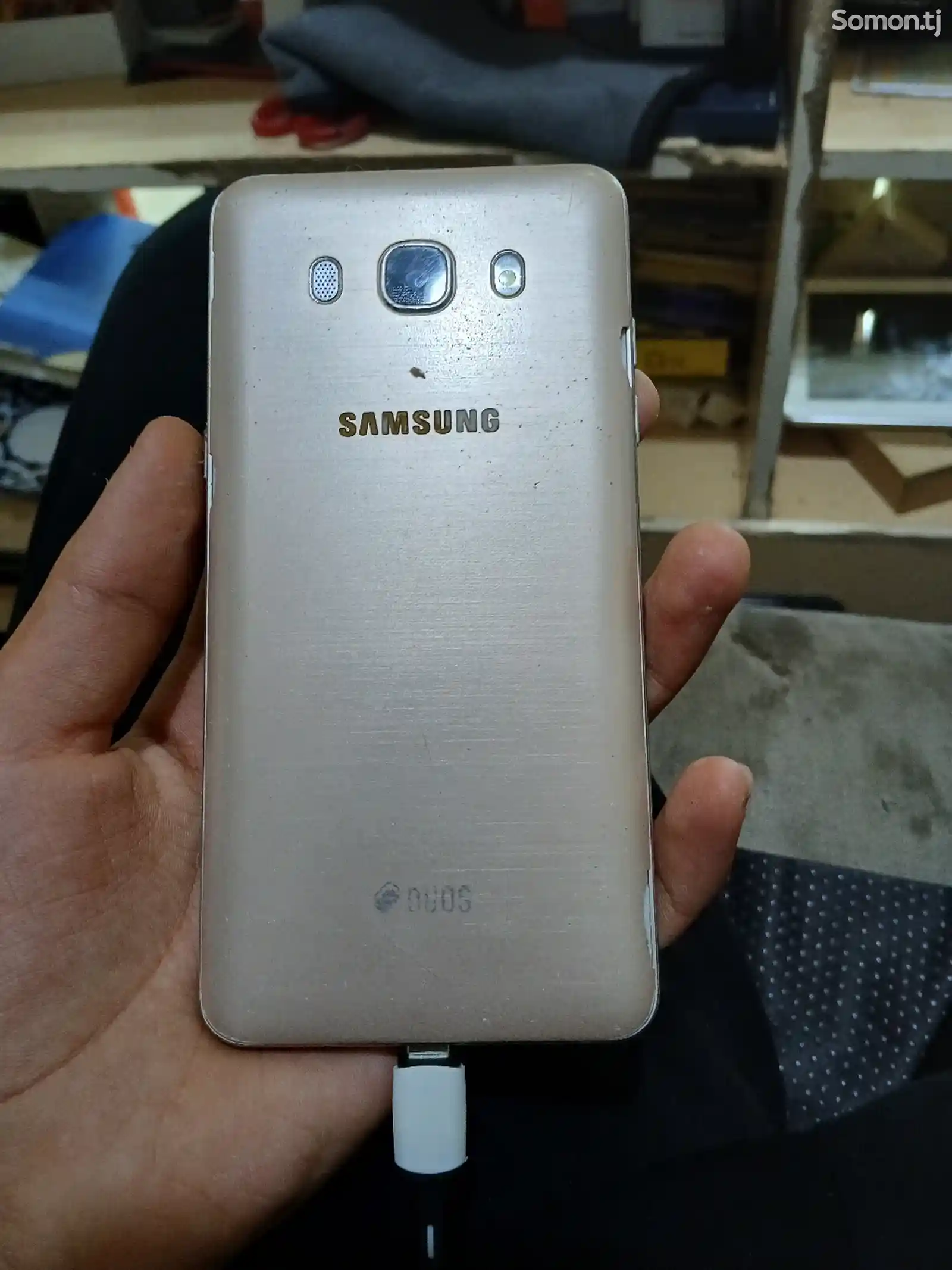 Samsung Galaxy J5-1