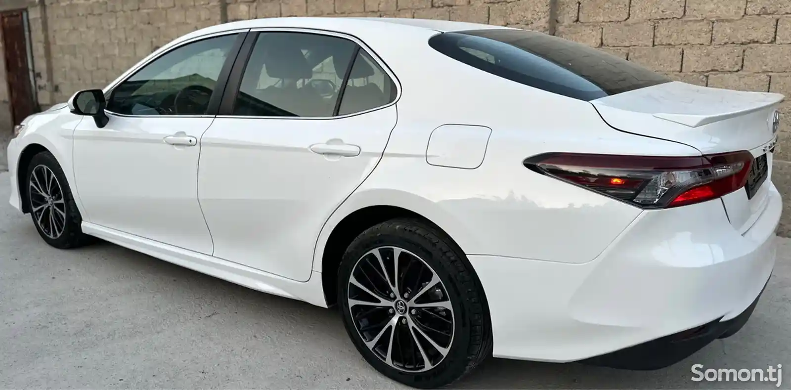 Toyota Camry, 2018-5