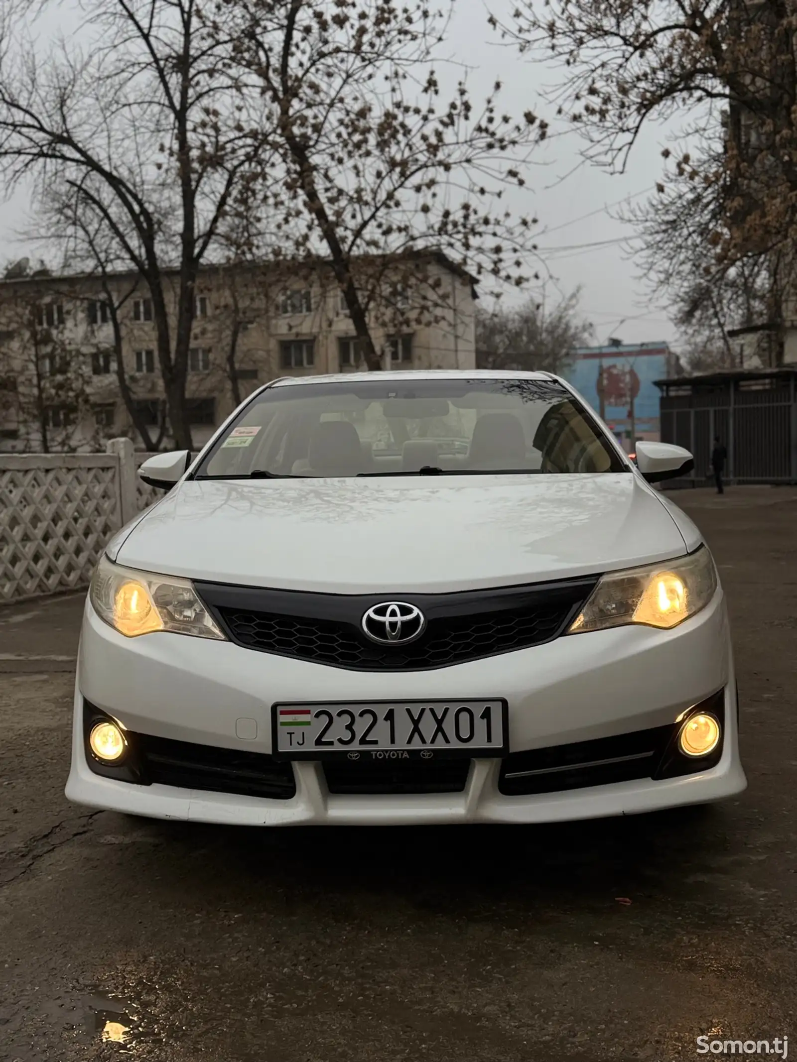 Toyota Camry, 2013-1