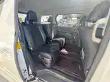 Toyota Vellfire, 2014-5