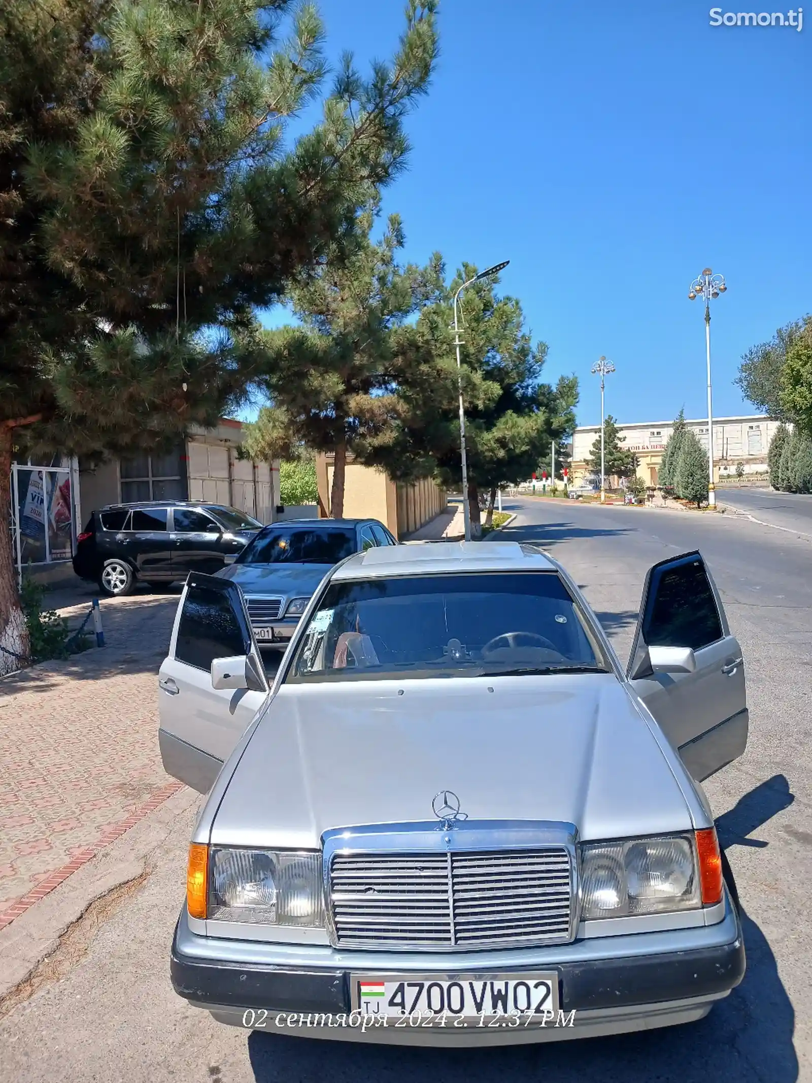 Mercedes-Benz W124, 1988-5