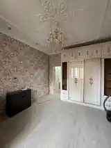 3-комн. квартира, 8 этаж, 133м², Дом печать-12