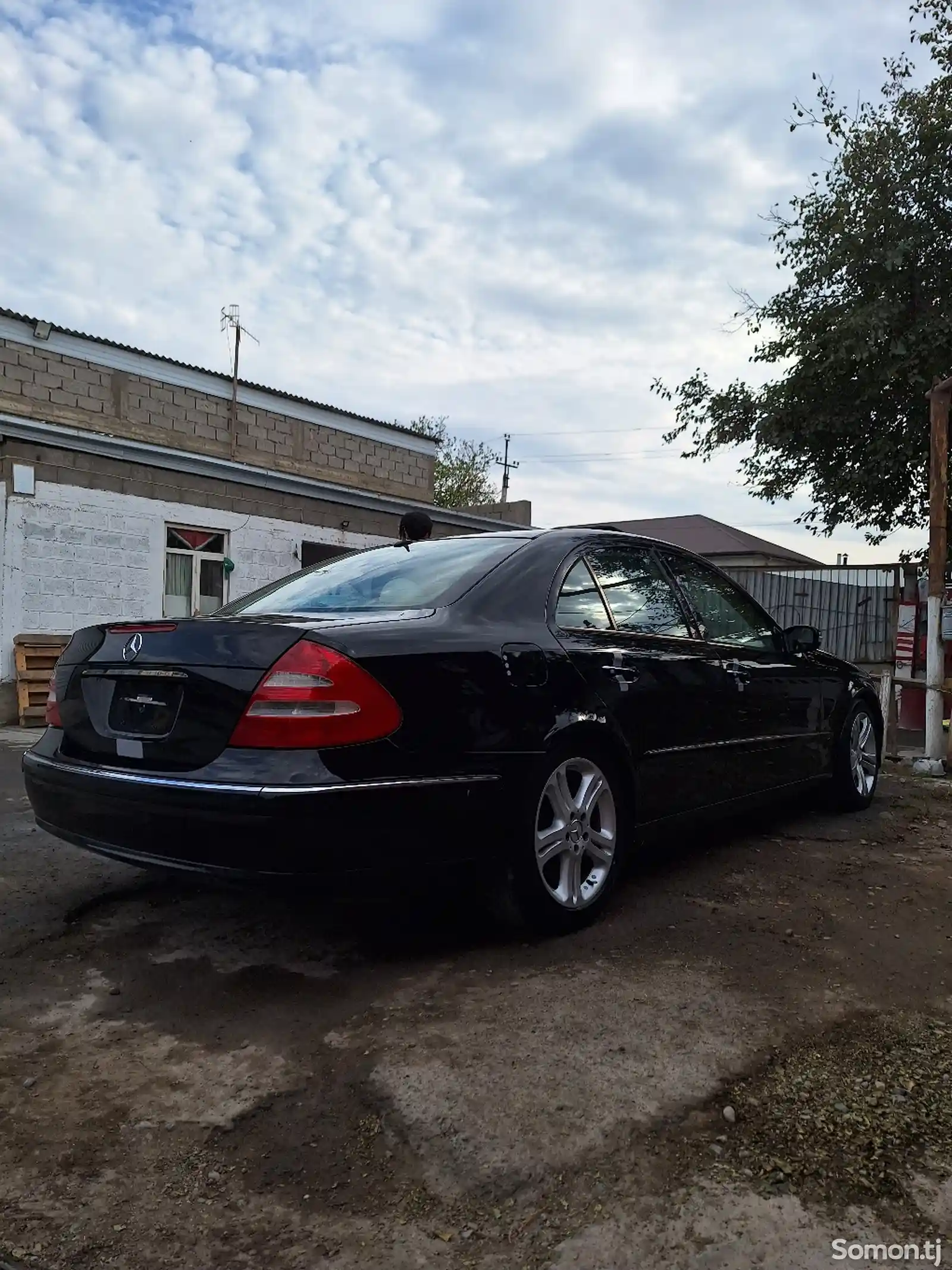 Mercedes-Benz E class, 2005-4