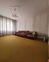 3-комн. квартира, 5 этаж, 70м², шелкомбинот-11