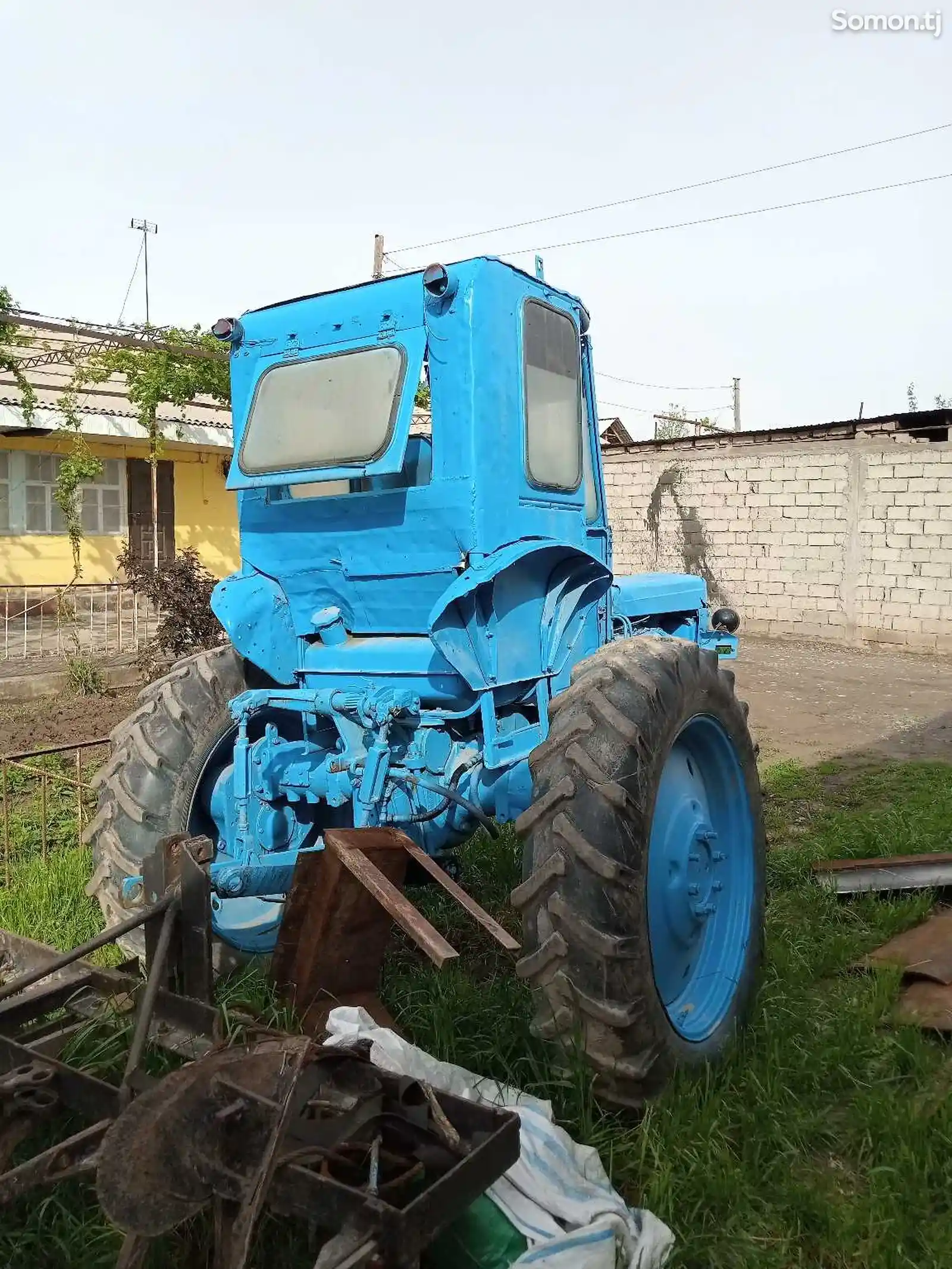 Трактор Т 28-2