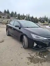 Hyundai Elantra, 2019-3