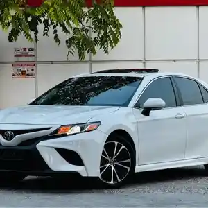 Toyota Camry, 2018