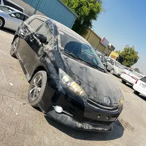 Toyota Wish, 2016