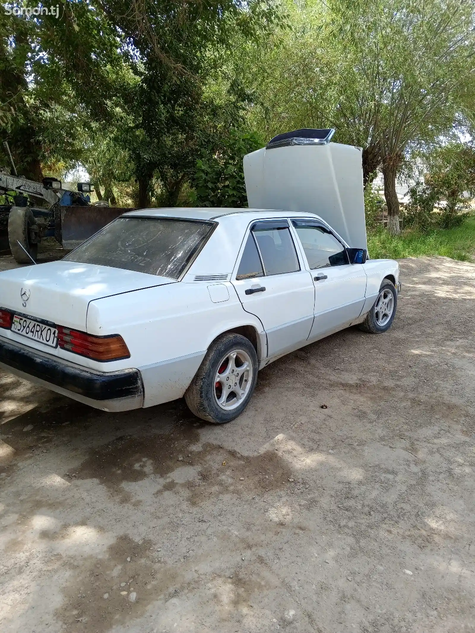 Mercedes-Benz W201, 1990-8