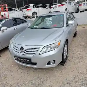 Toyota Camry, 2010