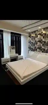 4-комн. квартира, 9 этаж, 120м², Голубой экран-3