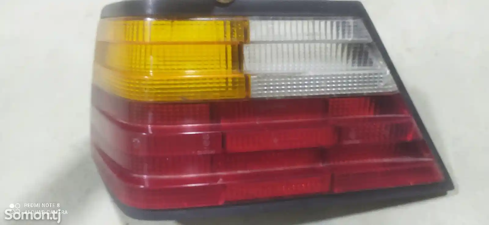 Задние фонари от Mercedes-Benz w124-3