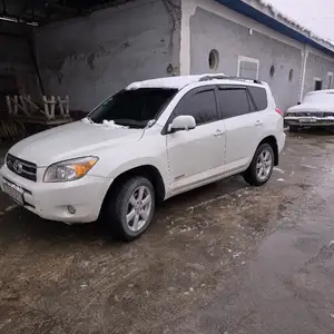 Toyota RAV 4, 2008