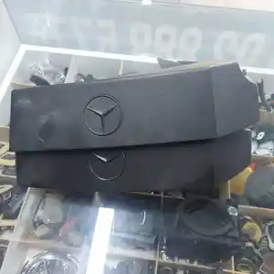 Крышка двигателя от Mercedes-Benz M111