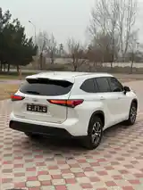 Toyota Highlander, 2022-3