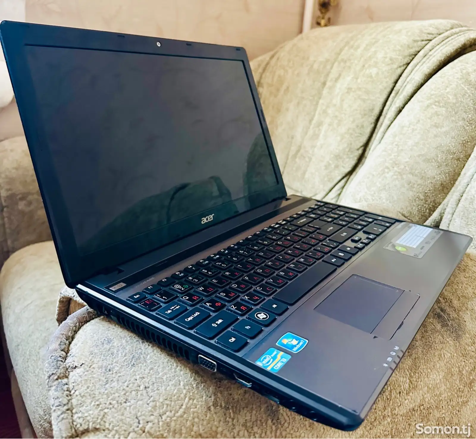 Ноутбук Acer Aspire 5755-1